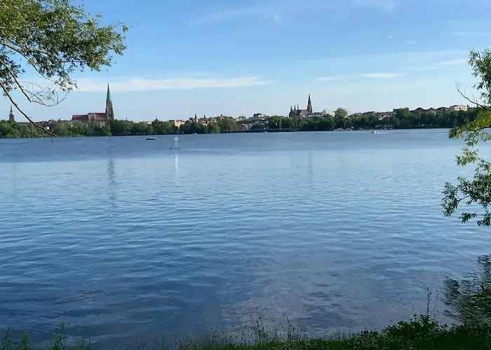 アパート Helle Mittendrin シュヴェリーン