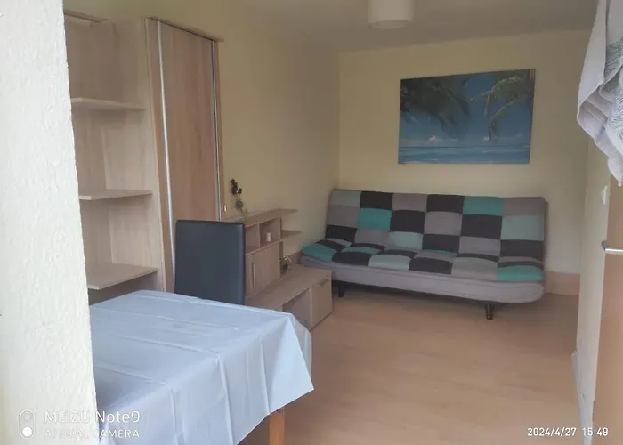 Helle Mittendrin アパート *